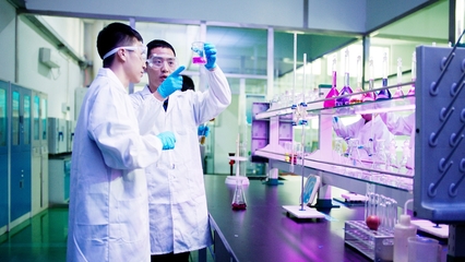 向“新”而行 聚力打造新材料产业高地——邢台任泽区新材料技术研发一线观察